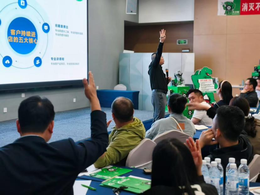gafle-successfully-held-free-brake-fluid-workshop-in-xian